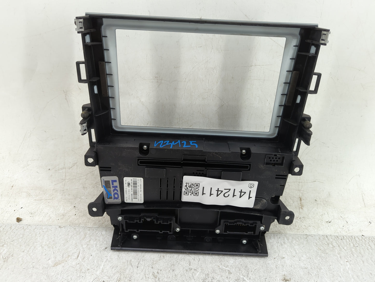 2014-2015 Ford Fusion Radio Control Panel - Oemusedautoparts1.com