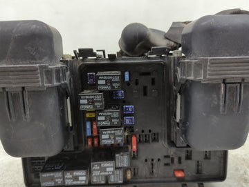 2013-2014 Ford Fusion Fusebox Fuse Box Panel Relay Module P/N:DG9T14A067BF Fits Fits 2013 2014 OEM Used Auto Parts