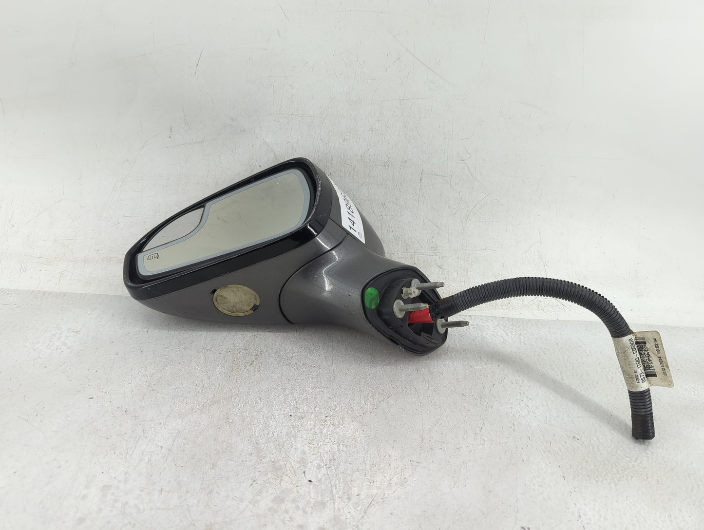 2013-2014 Ford Fusion Driver Side View Mirror - Left Door Mirror OEM Used - Oemusedautoparts1.com