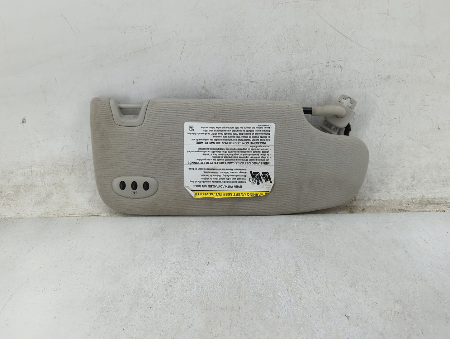 2014 Ford Fusion Sun Visor Shade Replacement Passenger Right Mirror Fits OEM Used Auto Parts - Oemusedautoparts1.com