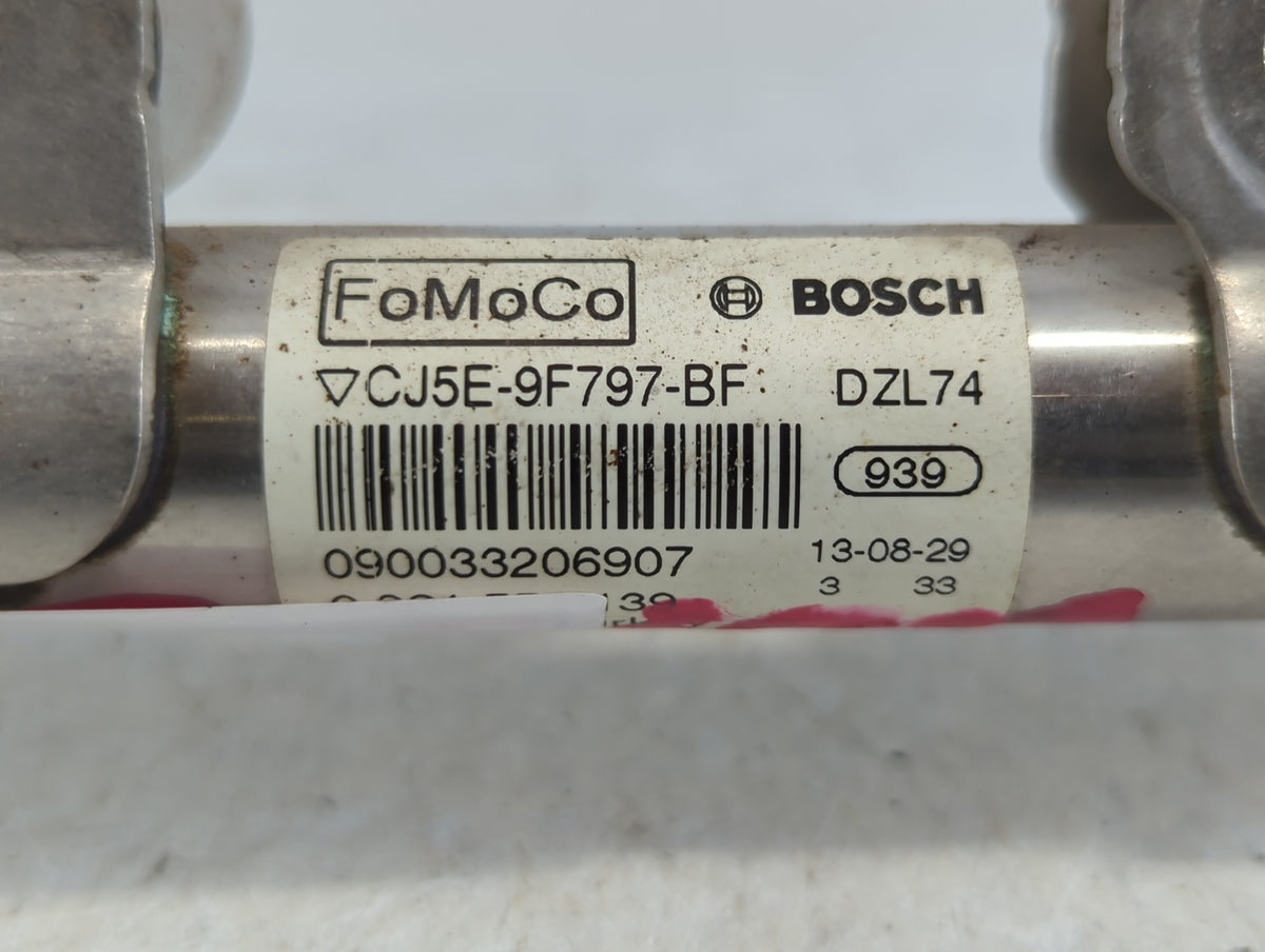 2014 Ford Fusion Fuel Injectors P/N:CJ5E-9F797-BF Fits OEM Used Auto Parts - Oemusedautoparts1.com