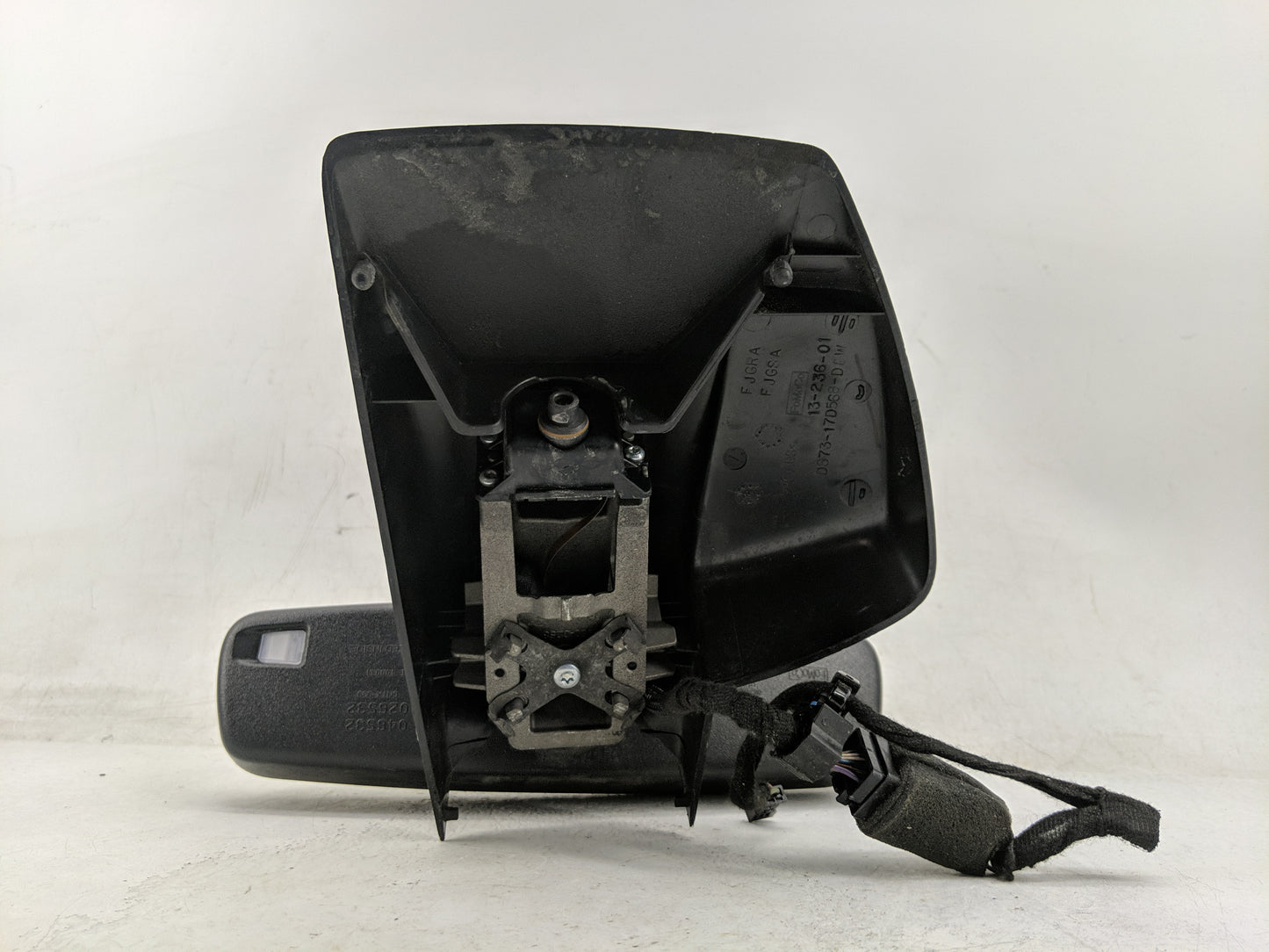 2014 Ford Mondeo Interior Rear View Mirror Replacement OEM P/N:DS7317D568G Fits OEM Used Auto Parts - Oemusedautoparts1.com