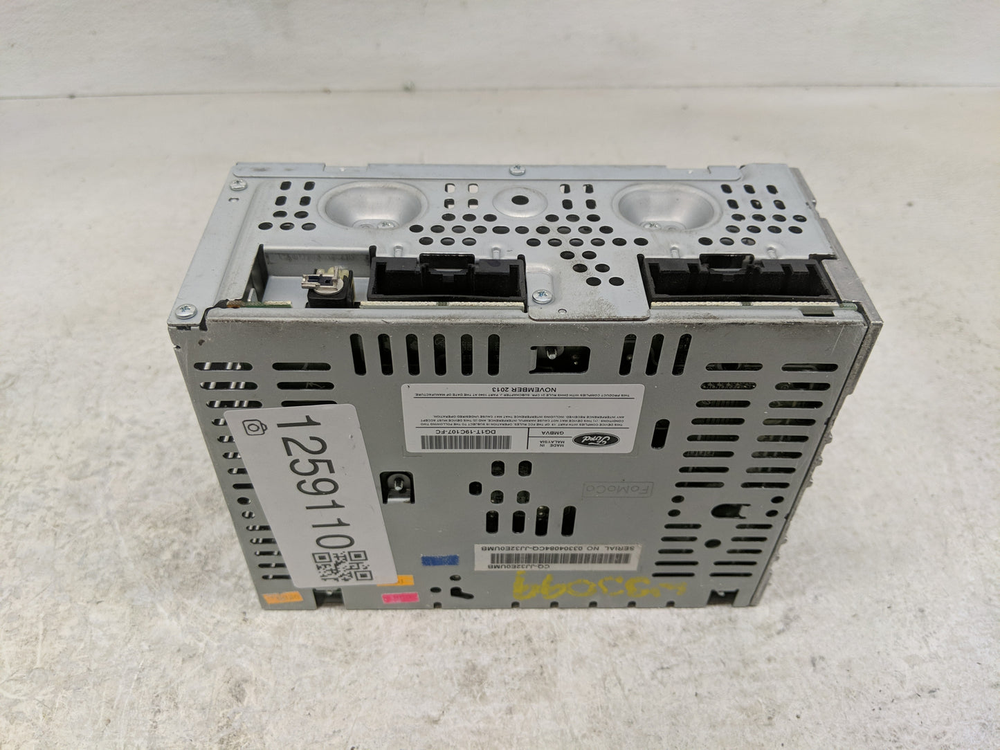2014 Ford Taurus Radio AM FM Cd Player Receiver Replacement P/N:DG1T-19C107-FC Fits OEM Used Auto Parts - Oemusedautoparts1.