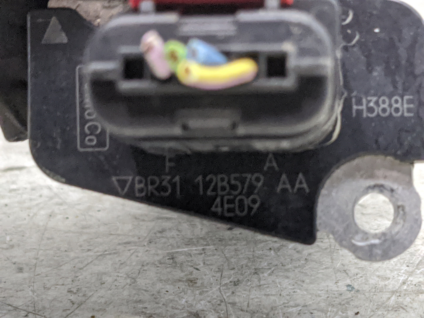 2013-2016 Ford Taurus Mass Air Flow Meter Maf 1489641 - Oemusedautoparts1.com