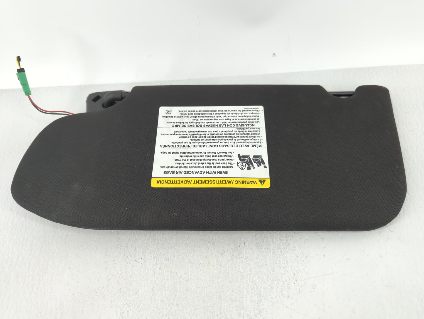2013-2019 Ford Taurus Sun Visor Shade Replacement Passenger Right Mirror Fits OEM Used Auto Parts - Oemusedautoparts1.com