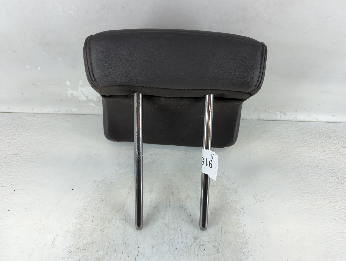 2013-2016 Ford Taurus Headrest Head Rest Rear Center Seat Fits Fits 2013 2014 2015 2016 OEM Used Auto Parts - Oemusedautopar