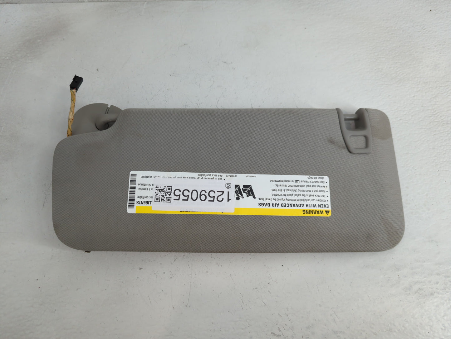 2007-2017 Gmc Acadia Sun Visor Shade Replacement Passenger Right Mirror Fits OEM Used Auto Parts - Oemusedautoparts1.com