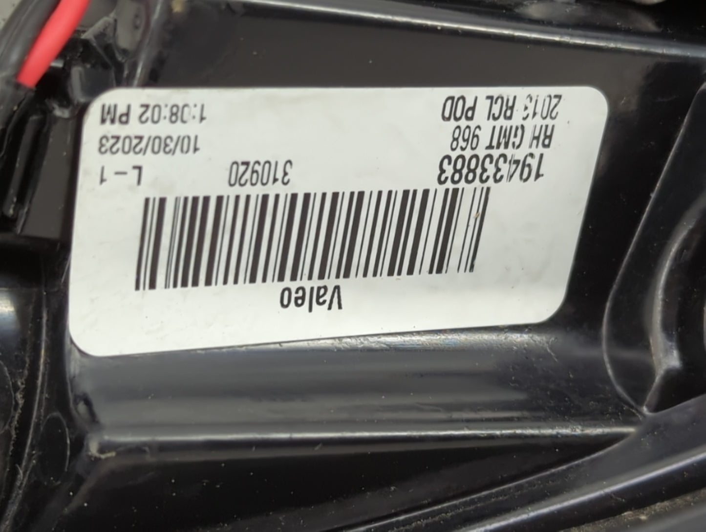 2013-2017 Gmc Acadia Tail Light Assembly Passenger Right OEM P/N:19433883 Fits Fits 2013 2014 2015 2016 2017 OEM Used Auto P