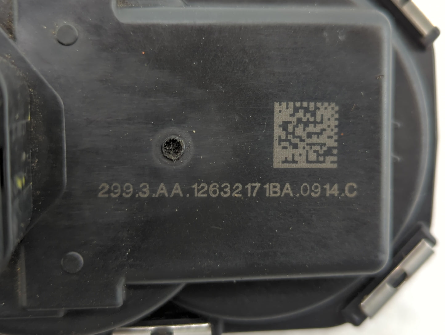 2014-2015 Gmc Sierra 1500 Throttle Body P/N:12632171BA Fits Fits 2014 2015 OEM Used Auto Parts - Oemusedautoparts1.com