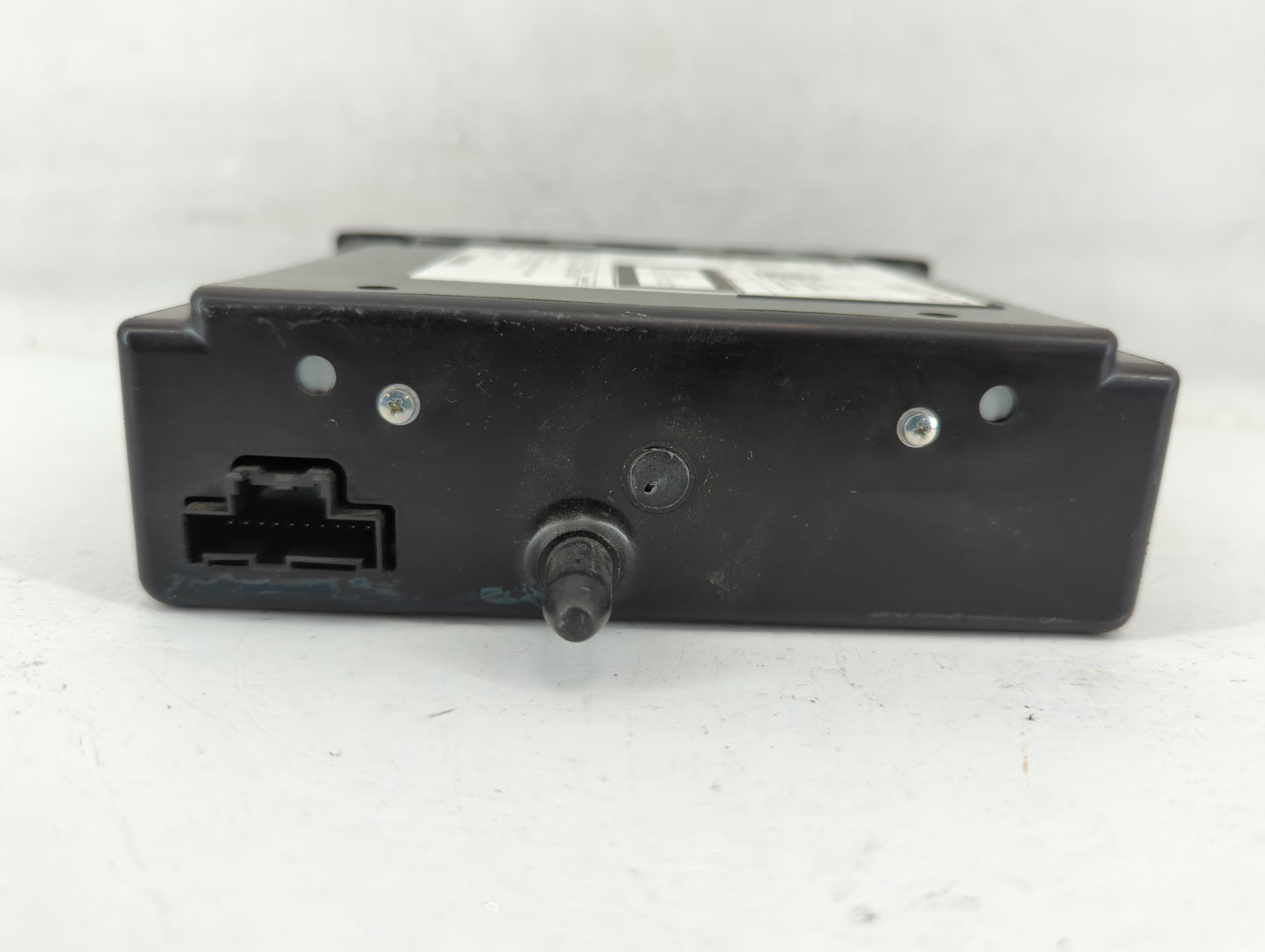 2014-2014 Gmc Sierra 1500 Am Fm Cd Player Radio Receiver - Oemusedautoparts1.com