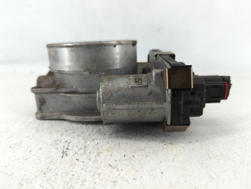 2014-2022 Gmc Sierra 1500 Throttle Body P/N:12617792 Fits Fits 2014 2015 2016 2017 2018 2019 2020 2021 2022 OEM Used Auto Parts