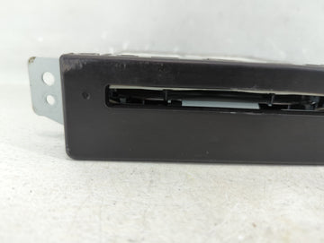 2014 Gmc Sierra 1500 Radio AM FM Cd Player Receiver Replacement P/N:13590747 Fits Fits 2013 2015 OEM Used Auto Parts
