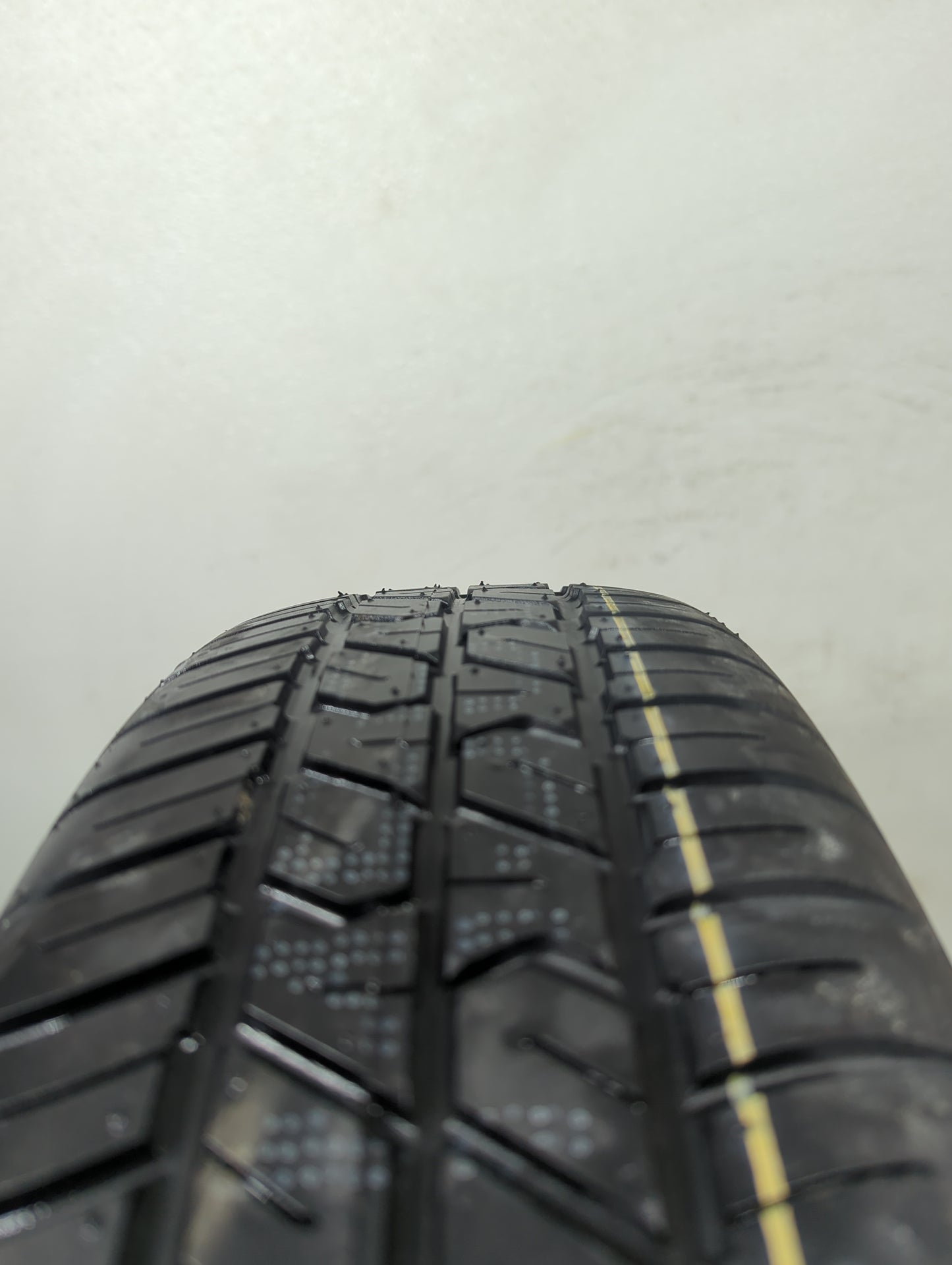 2014-2017 Gmc Terrain Spare Donut Tire Wheel Rim Oem 1142705 - Oemusedautoparts1.com