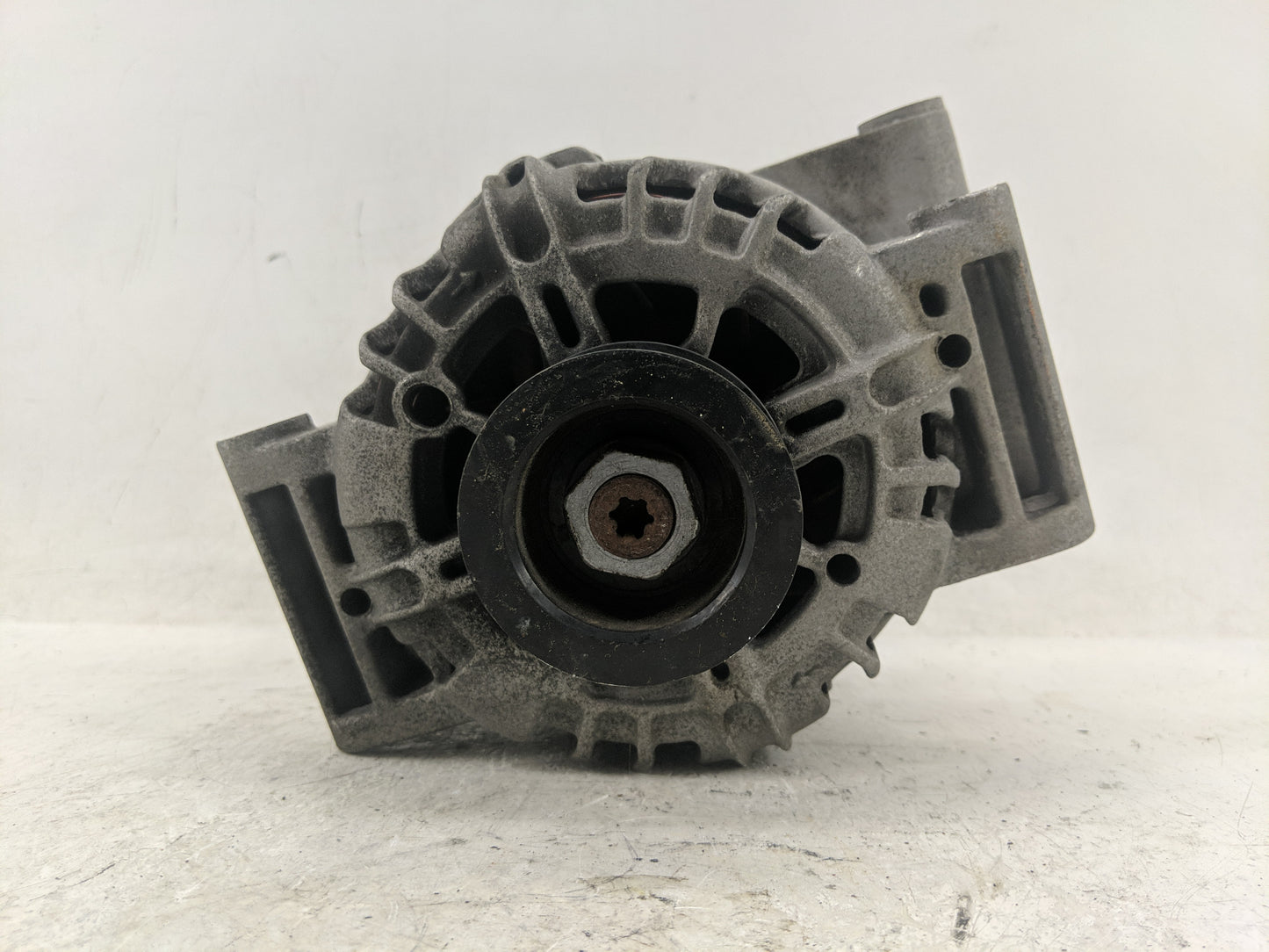 2010-2017 Gmc Terrain Alternator Replacement Generator Charging Assembly Engine OEM P/N:13500315 Fits OEM Used Auto Parts -