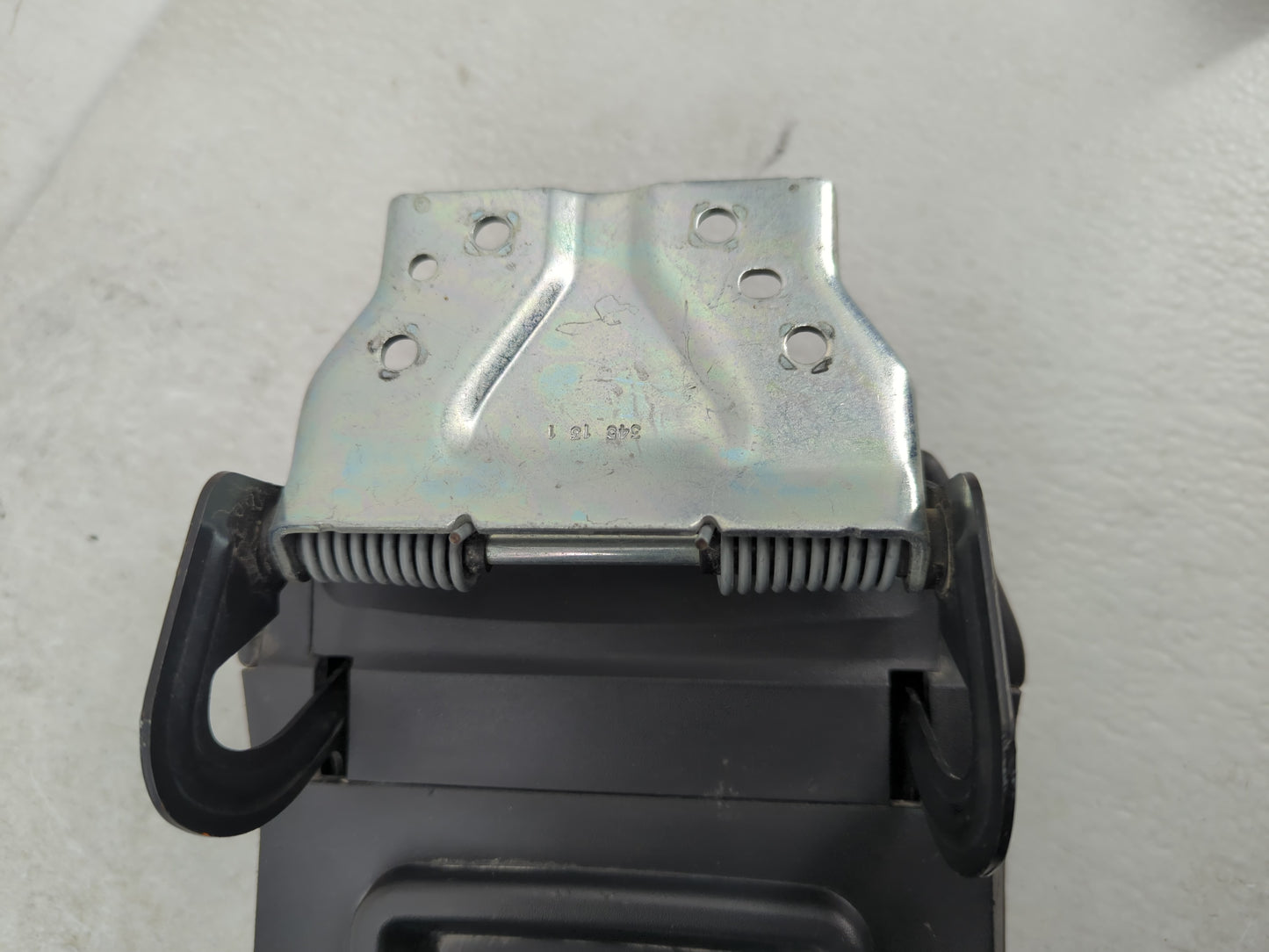 2014 Gmc Terrain Center Console Armrest Cover Lid Fits OEM Used Auto Parts - Oemusedautoparts1.com