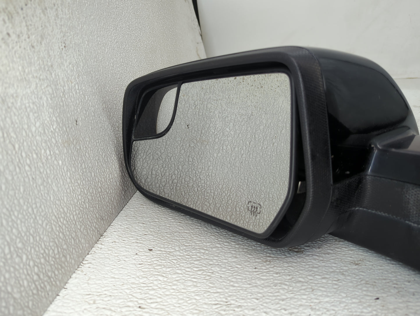 2011-2014 Gmc Terrain Driver Side View Mirror - Left Door Mirror OEM Used - Oemusedautoparts1.com