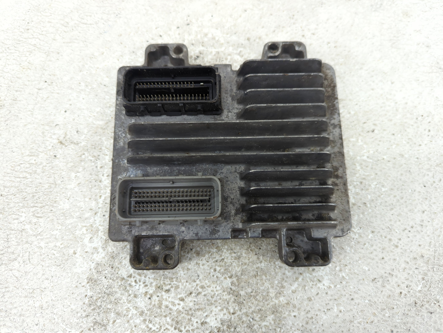 2010-2014 Gmc Yukon PCM Engine Control Computer ECU ECM PCU OEM P/N:12656197 Fits Fits 2010 2011 2012 2013 2014 2015 2016 20