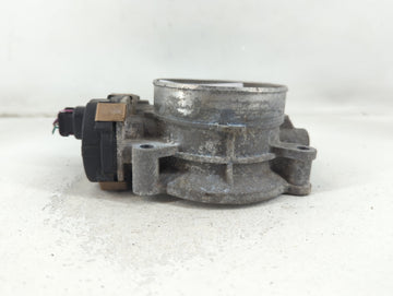 2009-2014 Gmc Yukon Xl 1500 Throttle Body P/N:3C9992 RME87 Fits Fits 2009 2010 2011 2012 2013 2014 2015 OEM Used Auto Parts