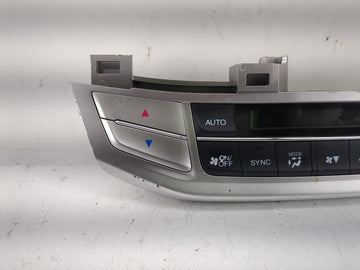 2013-2015 Honda Accord Climate Control Module Temperature AC/Heater Replacement P/N:T2F A611 M1 Fits Fits 2013 2014 2015 OEM Used Auto Parts