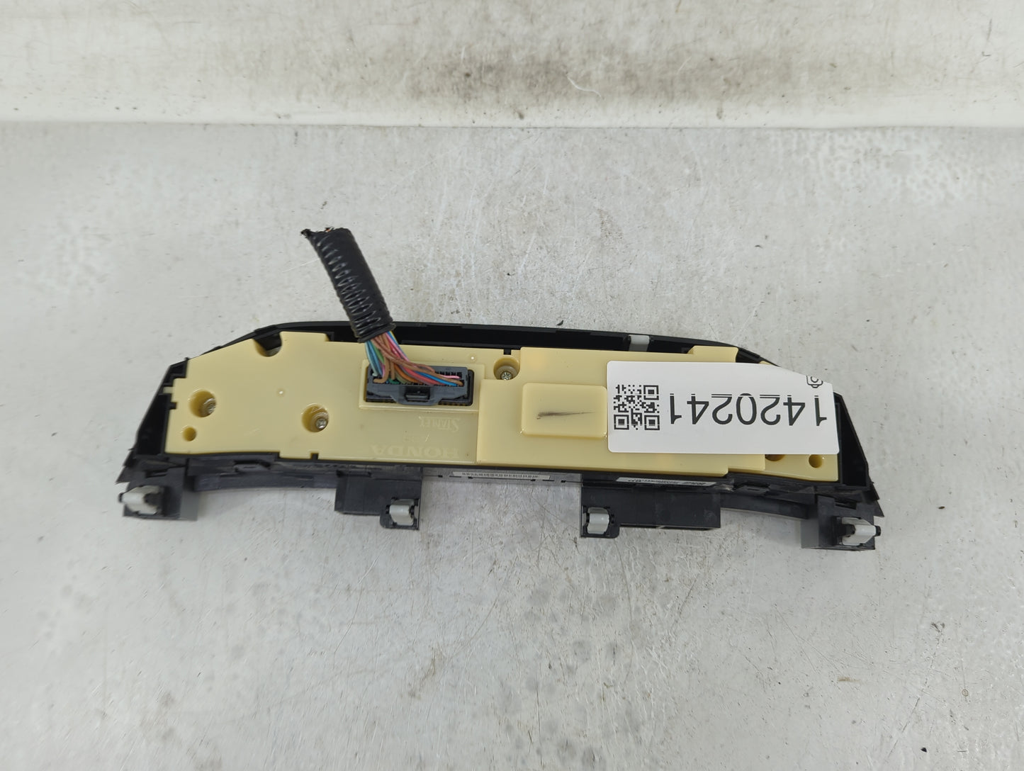 2013-2015 Honda Accord Climate Control Module Temperature AC/Heater Replacement Fits Fits 2013 2014 2015 OEM Used Auto Parts