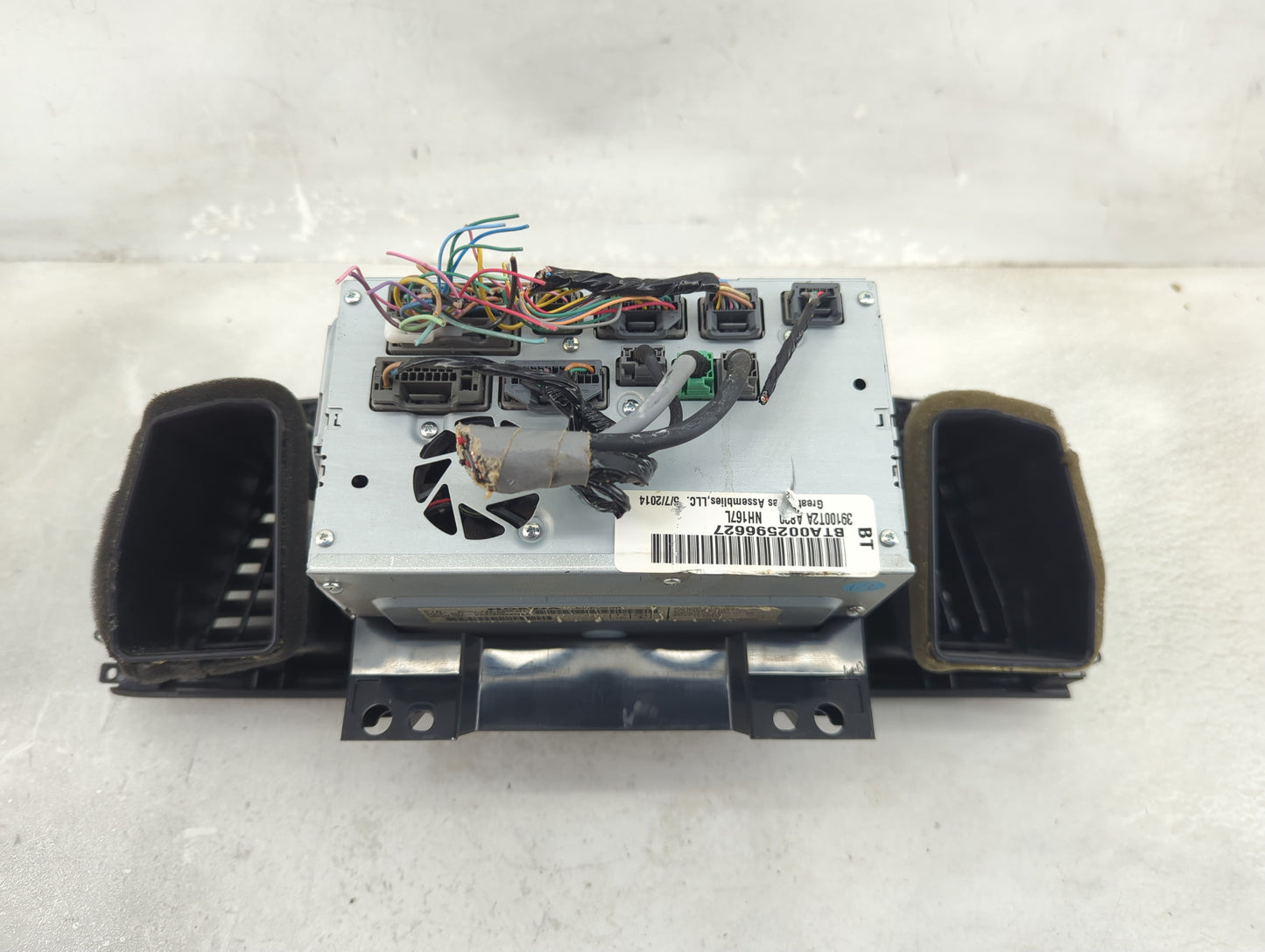 2013-2015 Honda Accord Radio AM FM Cd Player Receiver Replacement P/N:39101-T2A-A830-M1 MF834A0 Fits Fits 2013 2014 2015 OEM