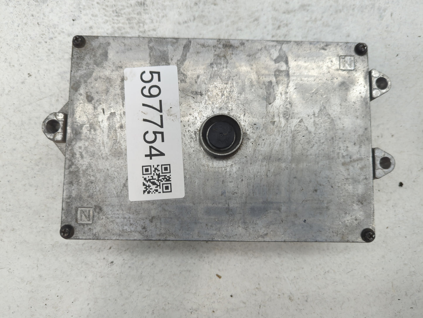 2014 Honda Accord PCM Engine Control Computer ECU ECM PCU OEM P/N:37820-5A2-B81
37820-5A2-B82 Fits OEM Used Auto Parts - Oem