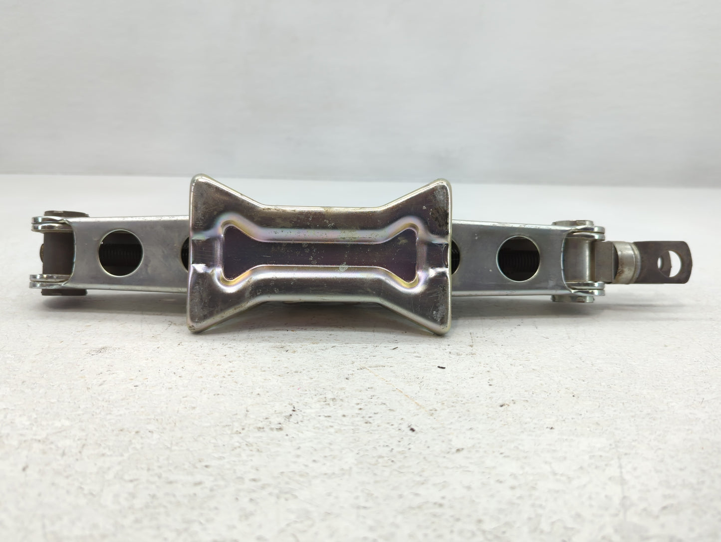 2014 Honda Accord Spare Scissor Car Jack 735238 - Oemusedautoparts1.com