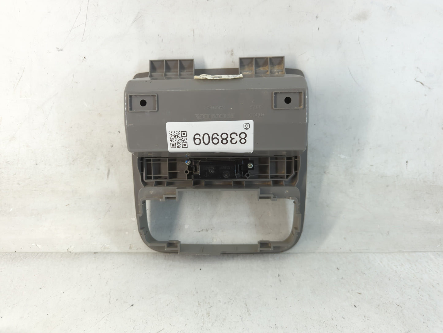 2014 Honda Accord Overhead Roof Console 838909 - Oemusedautoparts1.com