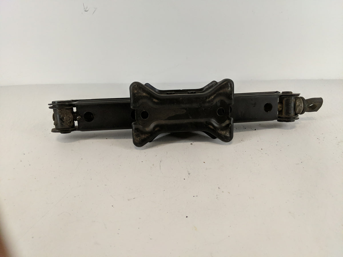 2014 Honda Civic Spare Scissor Car Jack 1100790 - Oemusedautoparts1.com