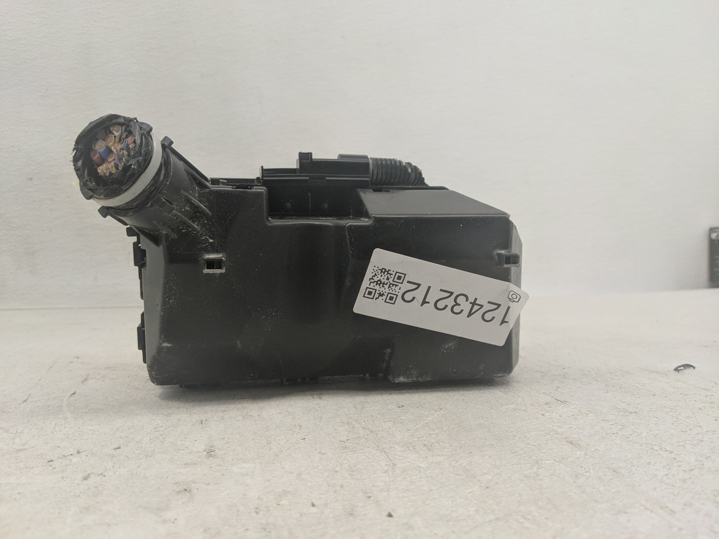 2014 Honda Civic Fusebox Fuse Box Panel Relay Module Fits OEM Used Auto Parts - Oemusedautoparts1.com