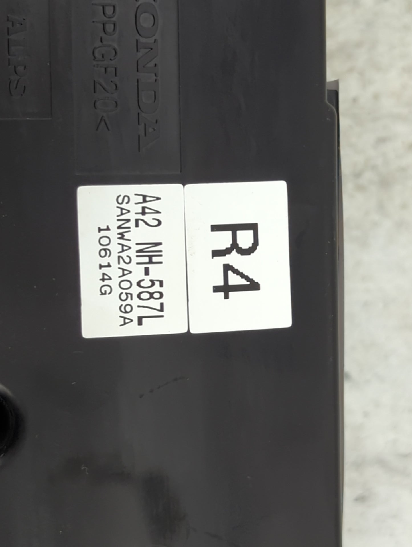 2013-2015 Honda Civic Climate Control Module Temperature AC/Heater Replacement P/N:A42 NH-587L SANWA2A059A Fits OEM Used Aut