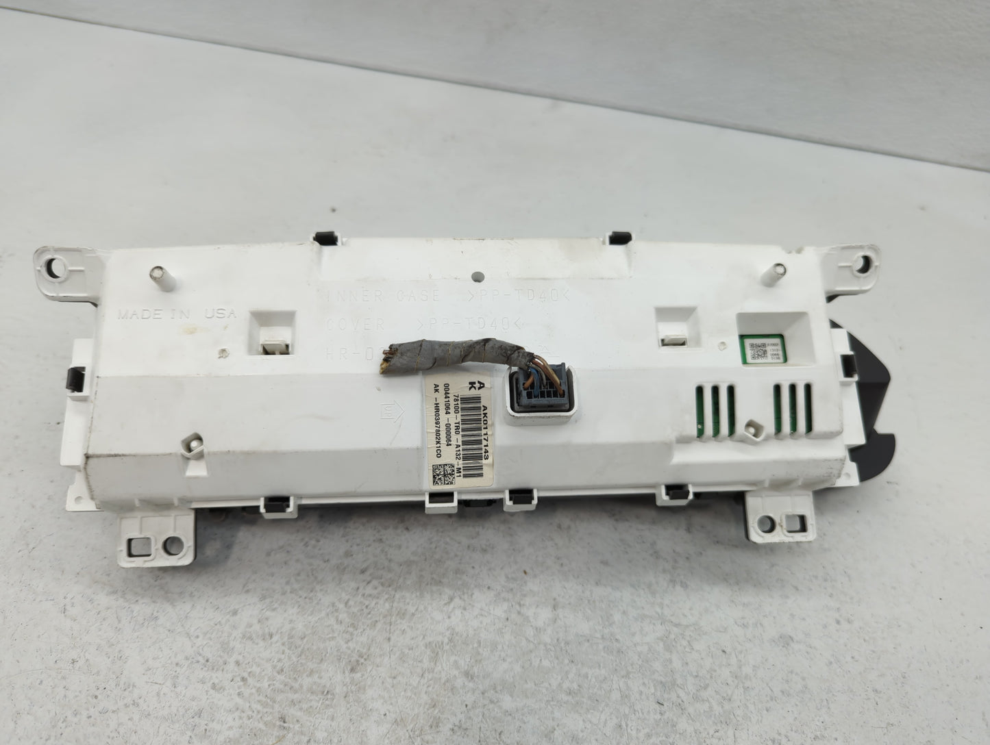 2014-2015 Honda Civic Am Fm Cd Player Radio Receiver - Oemusedautoparts1.com
