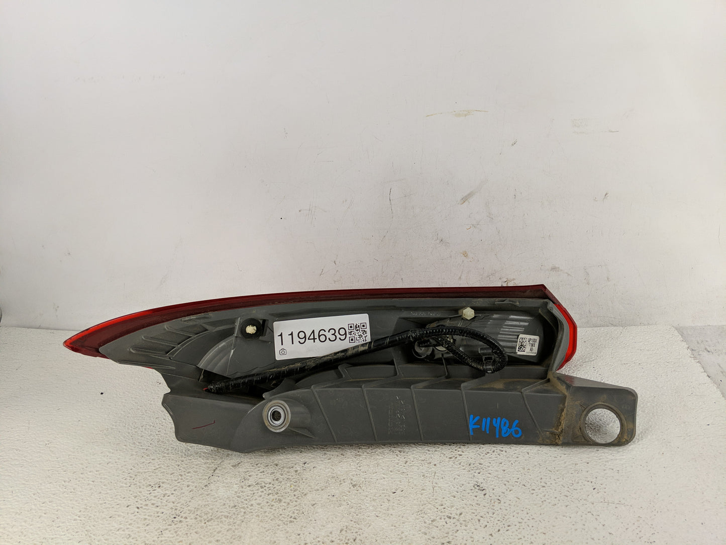 2012-2014 Honda Cr-V Tail Light Assembly Driver Left OEM Fits Fits 2012 2013 2014 OEM Used Auto Parts - Oemusedautoparts1.co