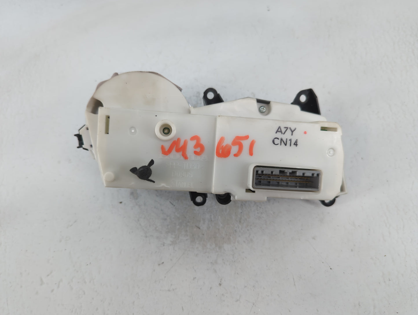 2012-2014 Honda Insight Climate Control Module Temperature AC/Heater Replacement P/N:D09US PP-TD30 Fits Fits 2012 2013 2014