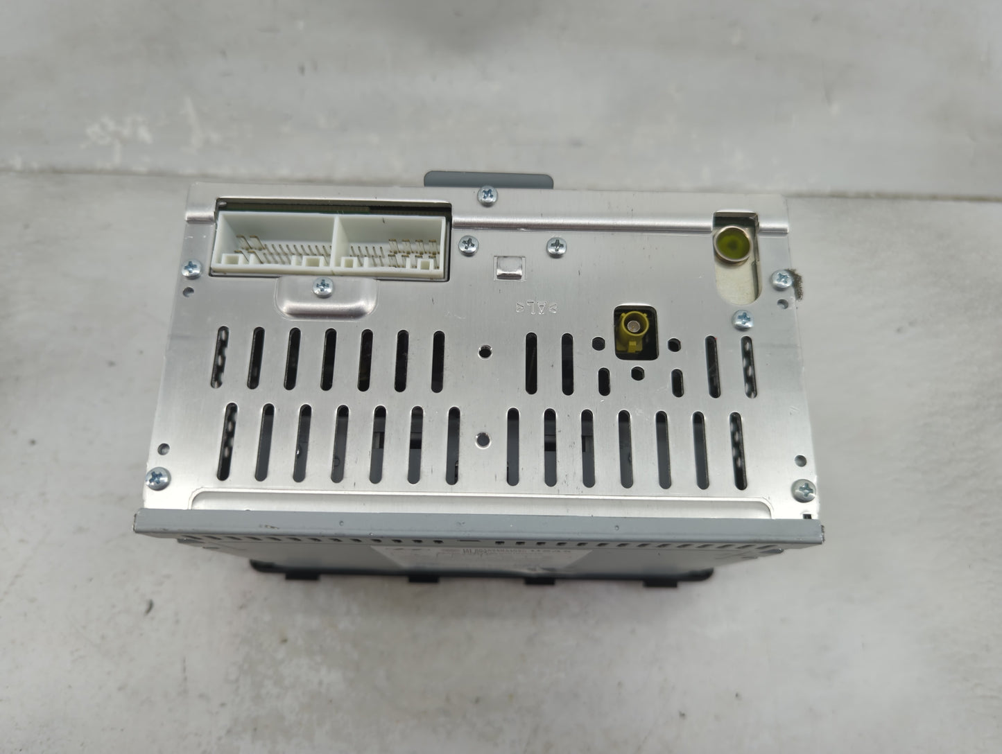 2014 Hyundai Accent Radio AM FM Cd Player Receiver Replacement P/N:961701R1104X AC180SBAN,P, TQ8-AC1B0SBAN Fits OEM Used Aut