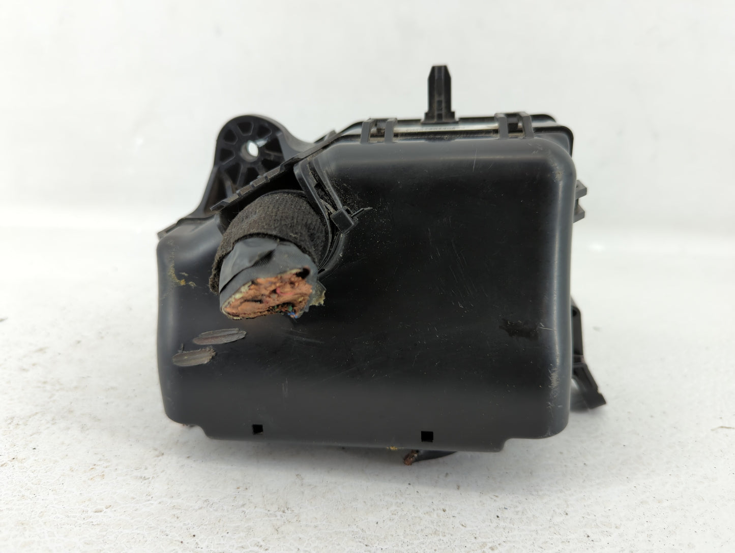 2013-2014 Hyundai Accent Fusebox Fuse Box Panel Relay Module P/N:91220-1R627 91220-1R767, 91220-1R707 Fits Fits 2013 2014 OE
