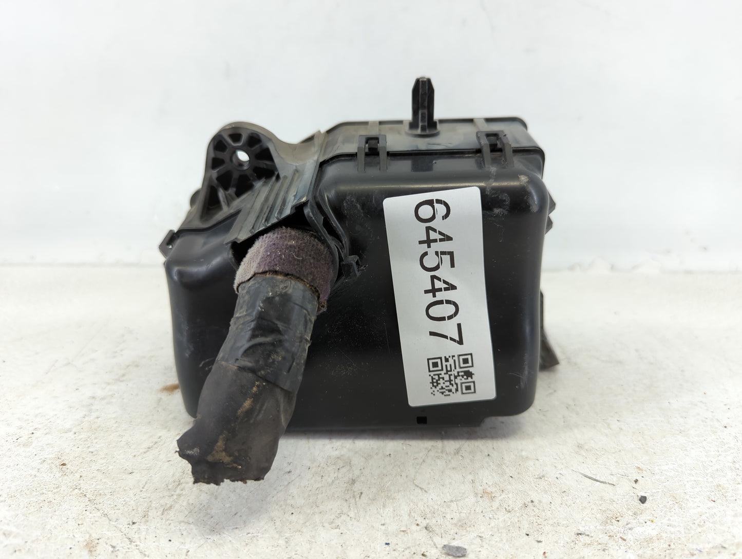 2013-2014 Hyundai Accent Fusebox Fuse Box Panel Relay Module P/N:912201R707 15416-007 Fits Fits 2013 2014 OEM Used Auto Part