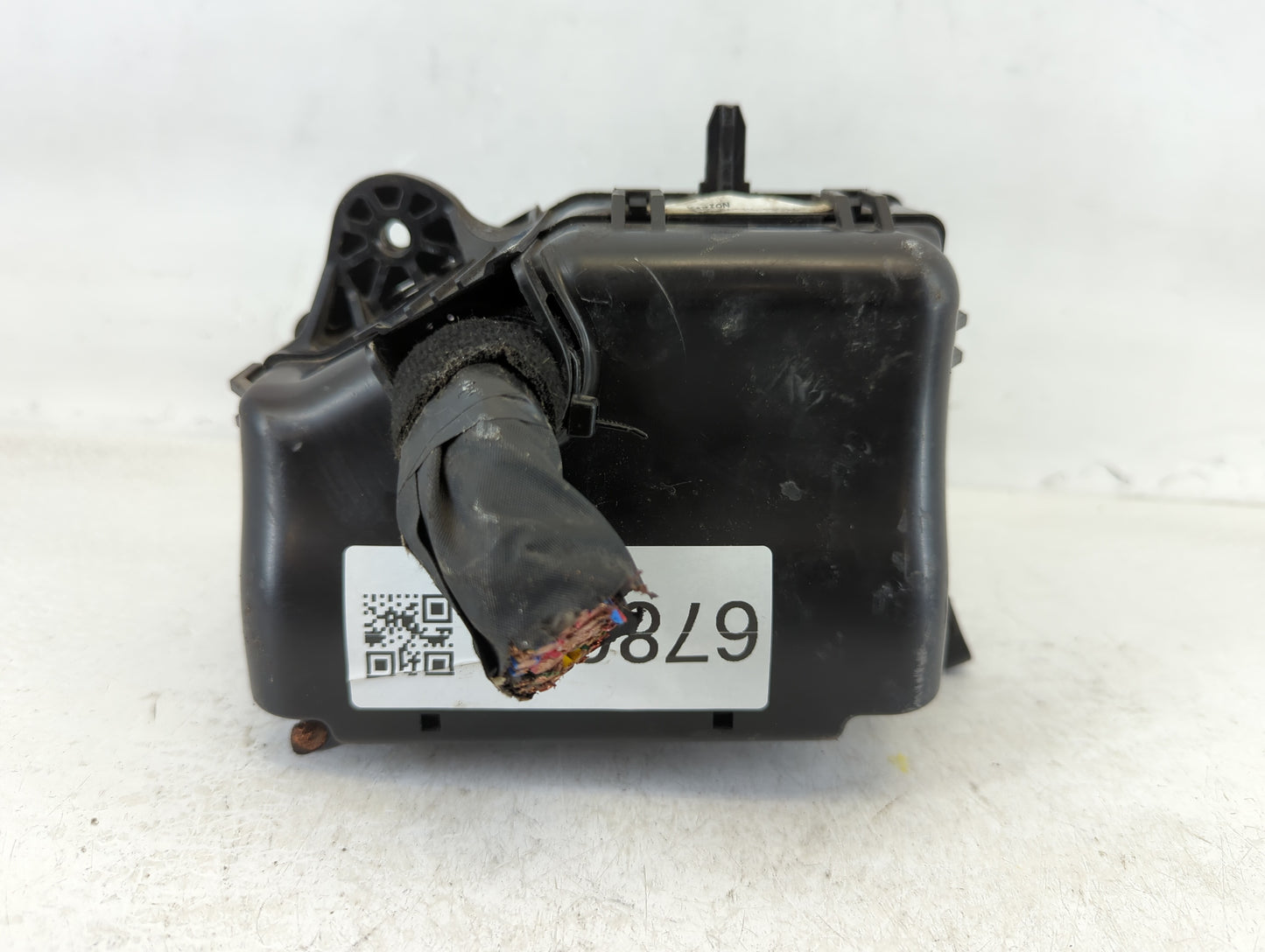 2013-2014 Hyundai Accent Fusebox Fuse Box Panel Relay Module P/N:912201627 Fits Fits 2013 2014 OEM Used Auto Parts - Oemused