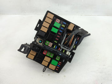 2014 Hyundai Azera Fusebox Fuse Box Panel Relay Module P/N:91950-2T810 Fits OEM Used Auto Parts