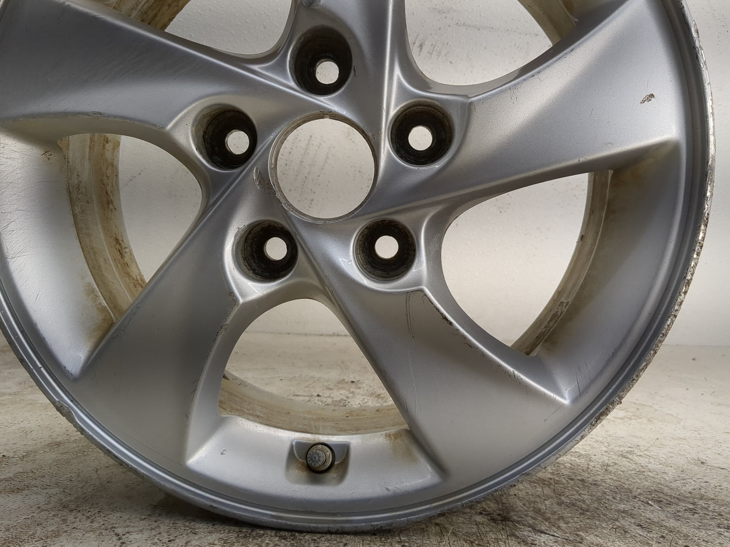 2014-2016 Hyundai Elantra Oem Wheel Rim - Oemusedautoparts1.com