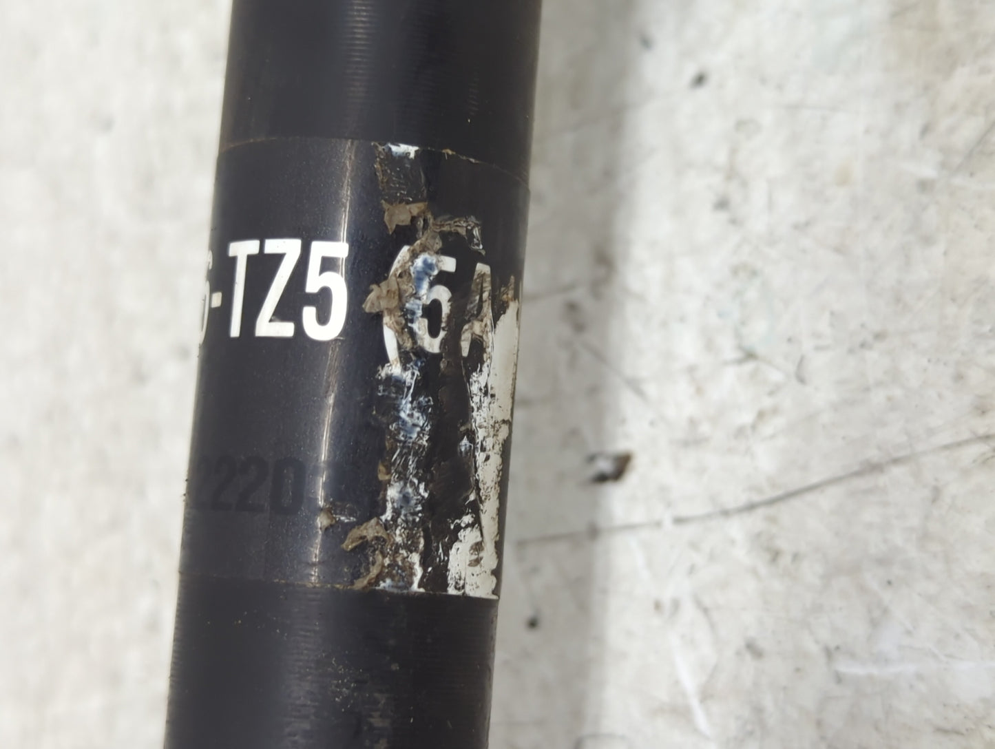 2011-2016 Hyundai Elantra Axle Shaft Front Passenger Cv C/v 1429135 - Oemusedautoparts1.com