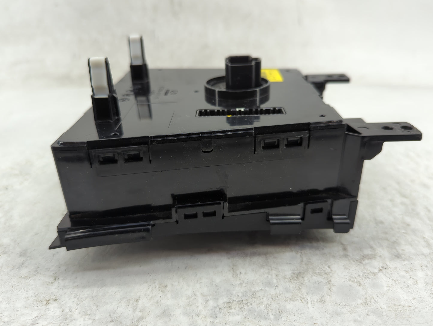 2014-2016 Hyundai Elantra Climate Control Module Temperature AC/Heater Replacement P/N:97250-3XCD0 C500-ATDCH Fits OEM Used