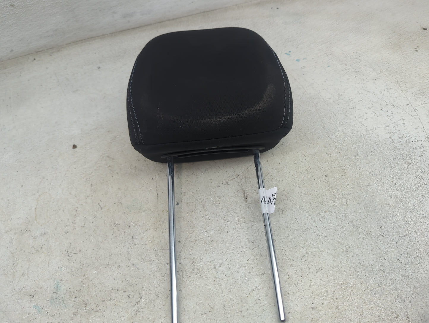 2014 Hyundai Elantra Headrest Head Rest Front Driver Seat Black 1472454 - Oemusedautoparts1.com