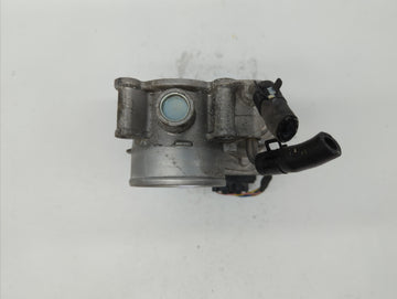 2011-2018 Hyundai Elantra Throttle Body P/N:35100-2E710 35100-2E000 Fits Fits 2011 2012 2013 2014 2015 2016 2017 2018 2019 OEM Used Auto Parts