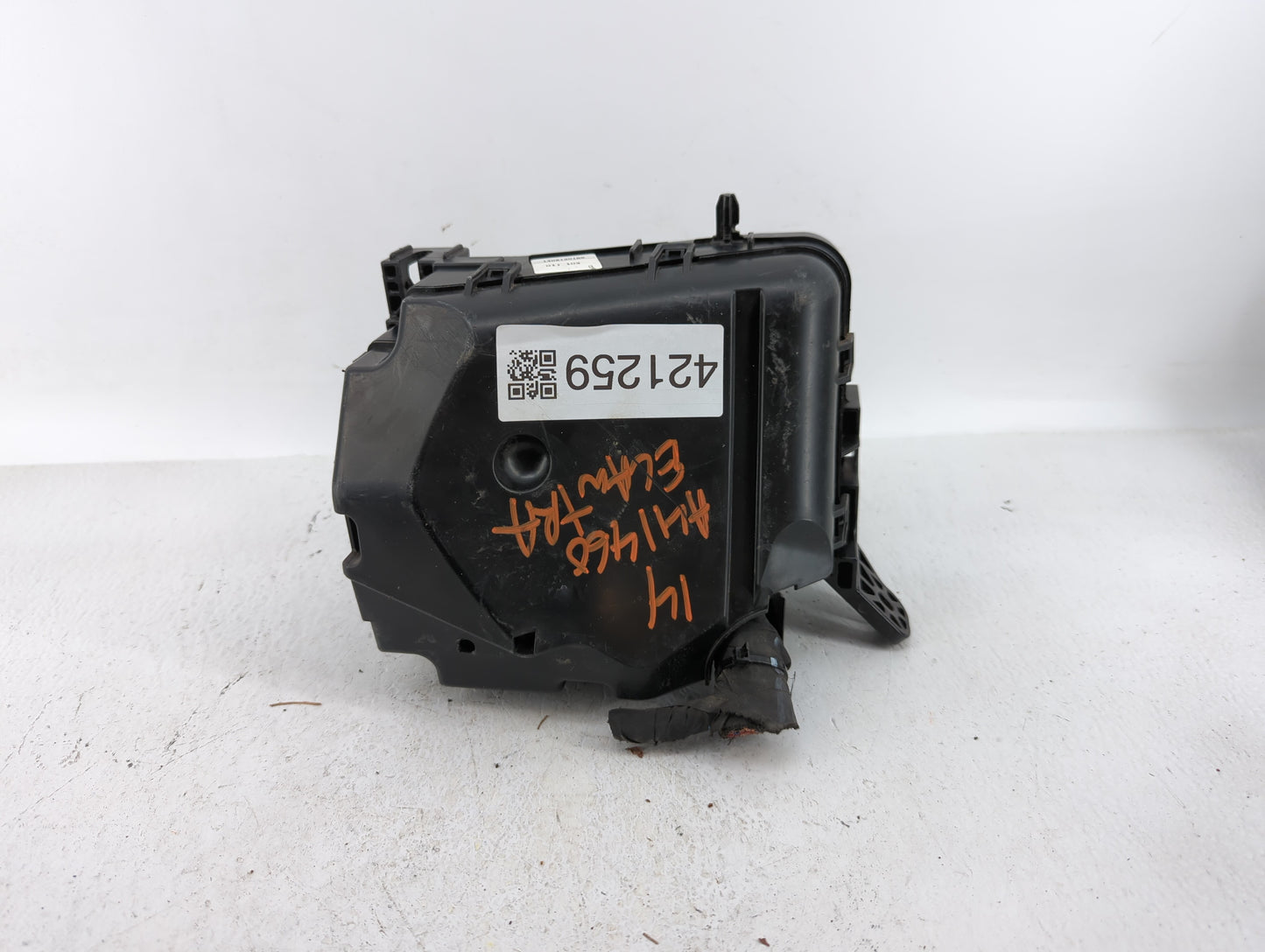 2014-2016 Hyundai Elantra Fusebox Fuse Box Panel Relay Module P/N:912013Y060UA Fits Fits 2014 2015 2016 OEM Used Auto Parts