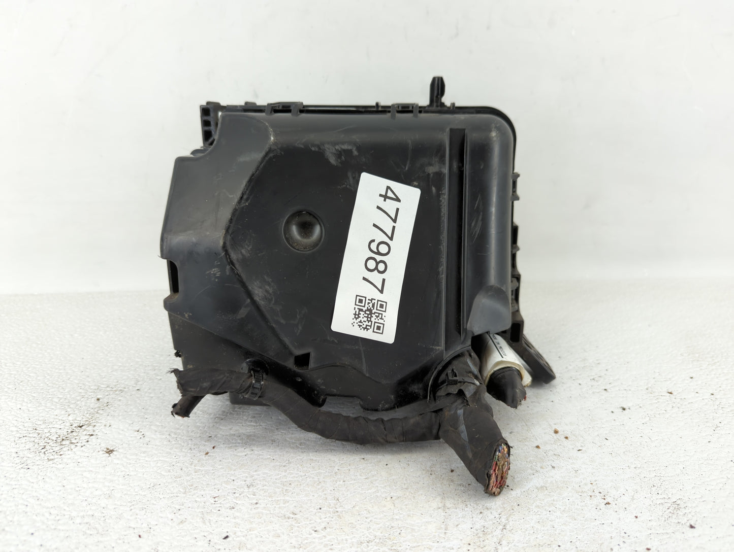 2014-2016 Hyundai Elantra Fusebox Fuse Box Panel Relay Module P/N:91951-3X710 91951-3X100 Fits Fits 2014 2015 2016 OEM Used