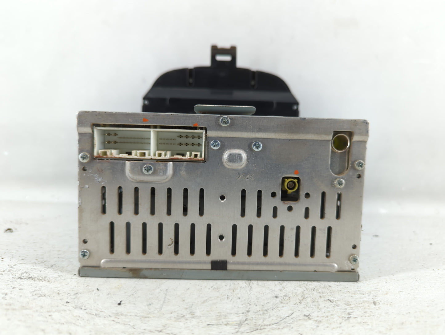 2014-2016 Hyundai Elantra Am Fm Cd Player Radio Receiver - Oemusedautoparts1.com