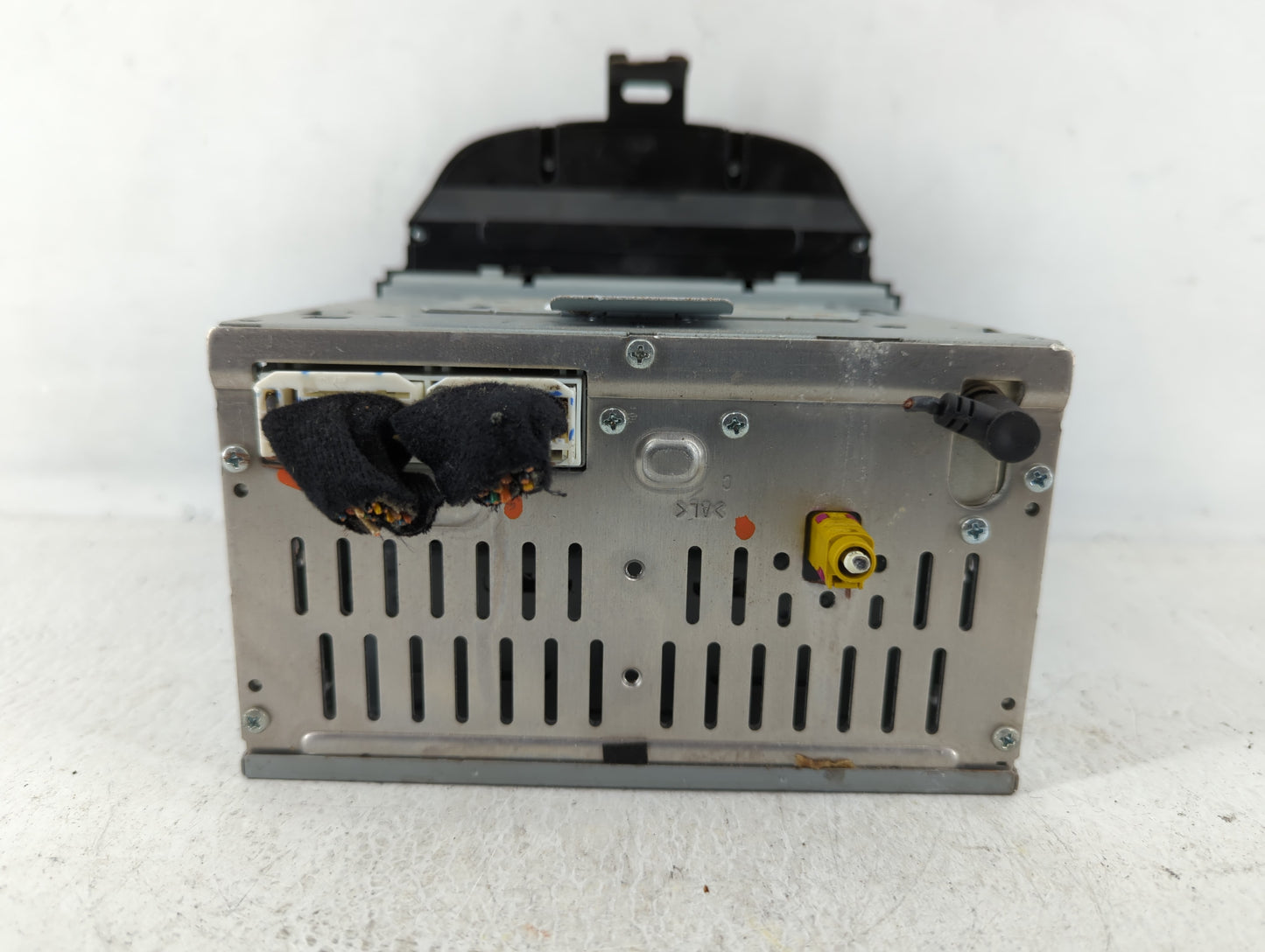 2014-2016 Hyundai Elantra Am Fm Cd Player Radio Receiver - Oemusedautoparts1.com