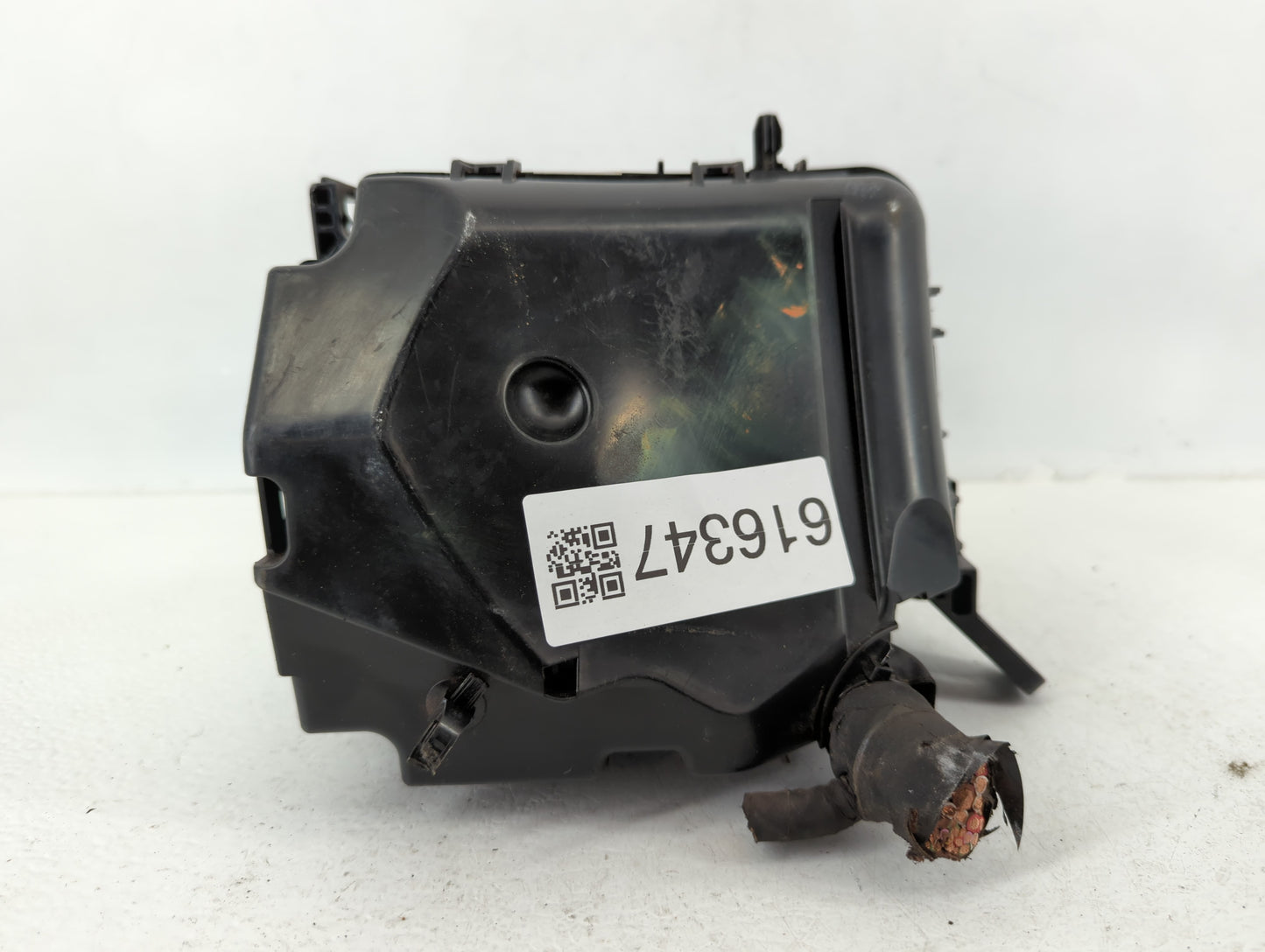 2014-2016 Hyundai Elantra Fusebox Fuse Box Panel Relay Module P/N:91951-3X710 Fits Fits 2014 2015 2016 OEM Used Auto Parts -