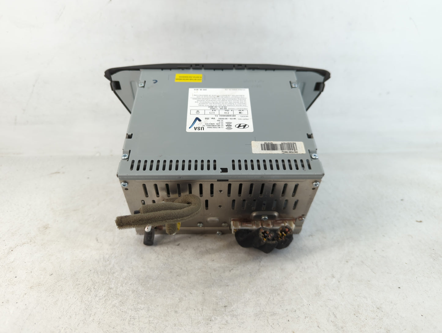 2014-2016 Hyundai Elantra Am Fm Cd Player Radio Receiver - Oemusedautoparts1.com